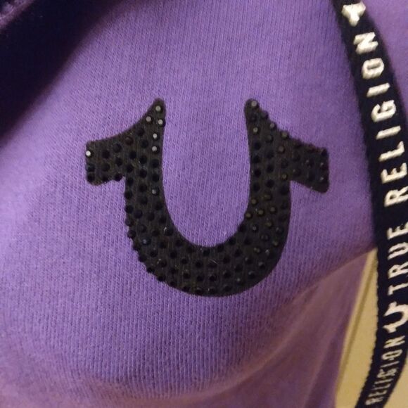 True Religion Women's Zip-Up Hoodie Sweatshirt XS NWT Short Sleeves  Purple - Picture 12 of 15